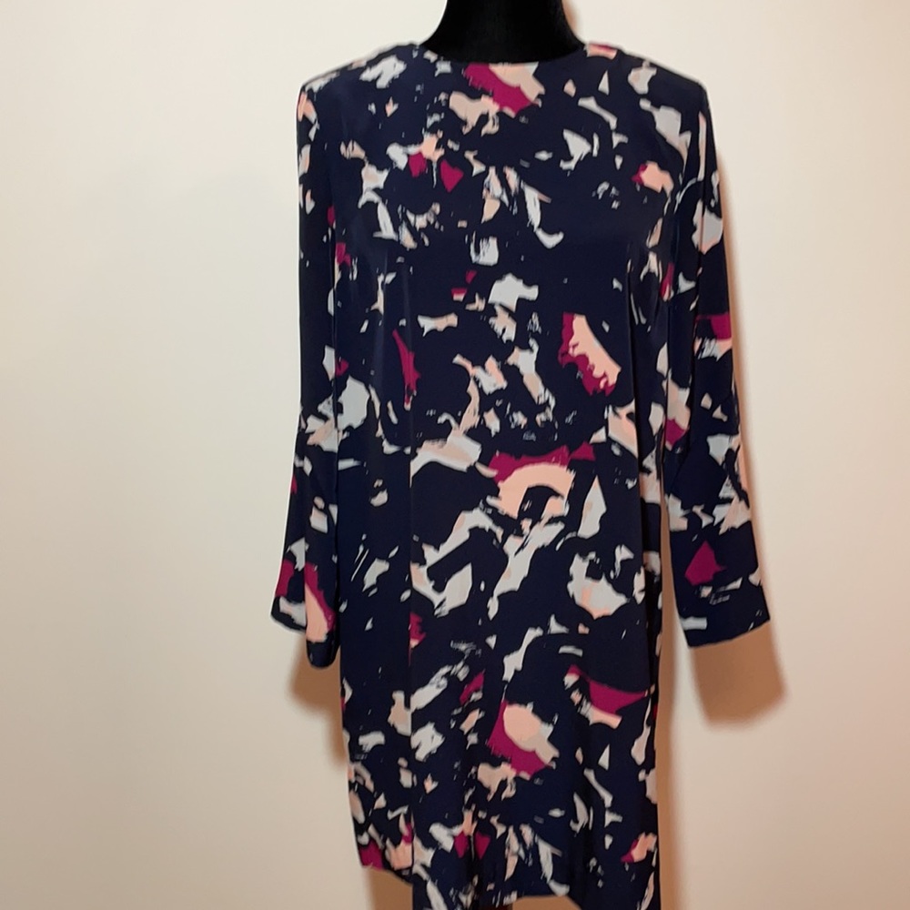 Banana Republic Dress perfect for Social or Work, and style for Day or Night.